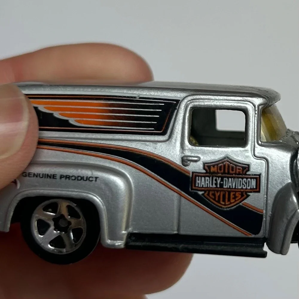 Hot Wheels '56 Ford Harley-Davidson Panel Truck 1999 Diecast Silver‎